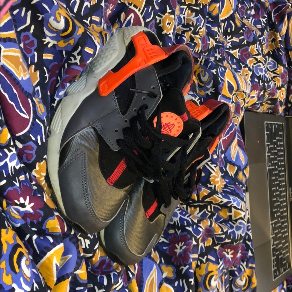 Nike Huarache.